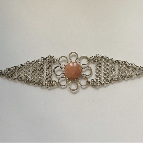 Chainmail Flower Bracelet with Pink Stone Groovy - Picture 8 of 12